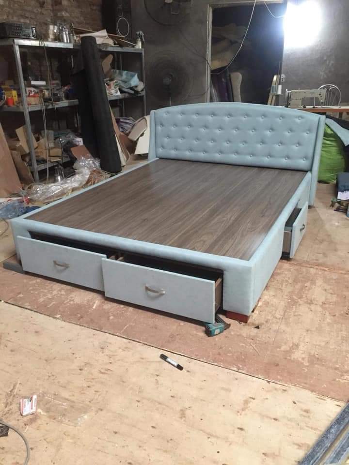 mẫu giường châu âu